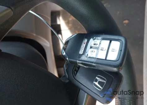 2016 Honda Odyssey Se из США, поврежденный, VIN 5FNRL5H3XGB043802